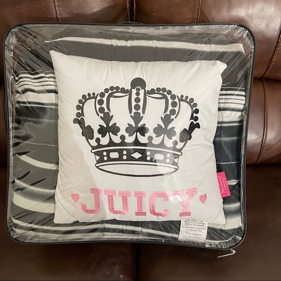 Juicy Couture Bedding Nib Juicy Couture 8pc Comforter Set Poshmark